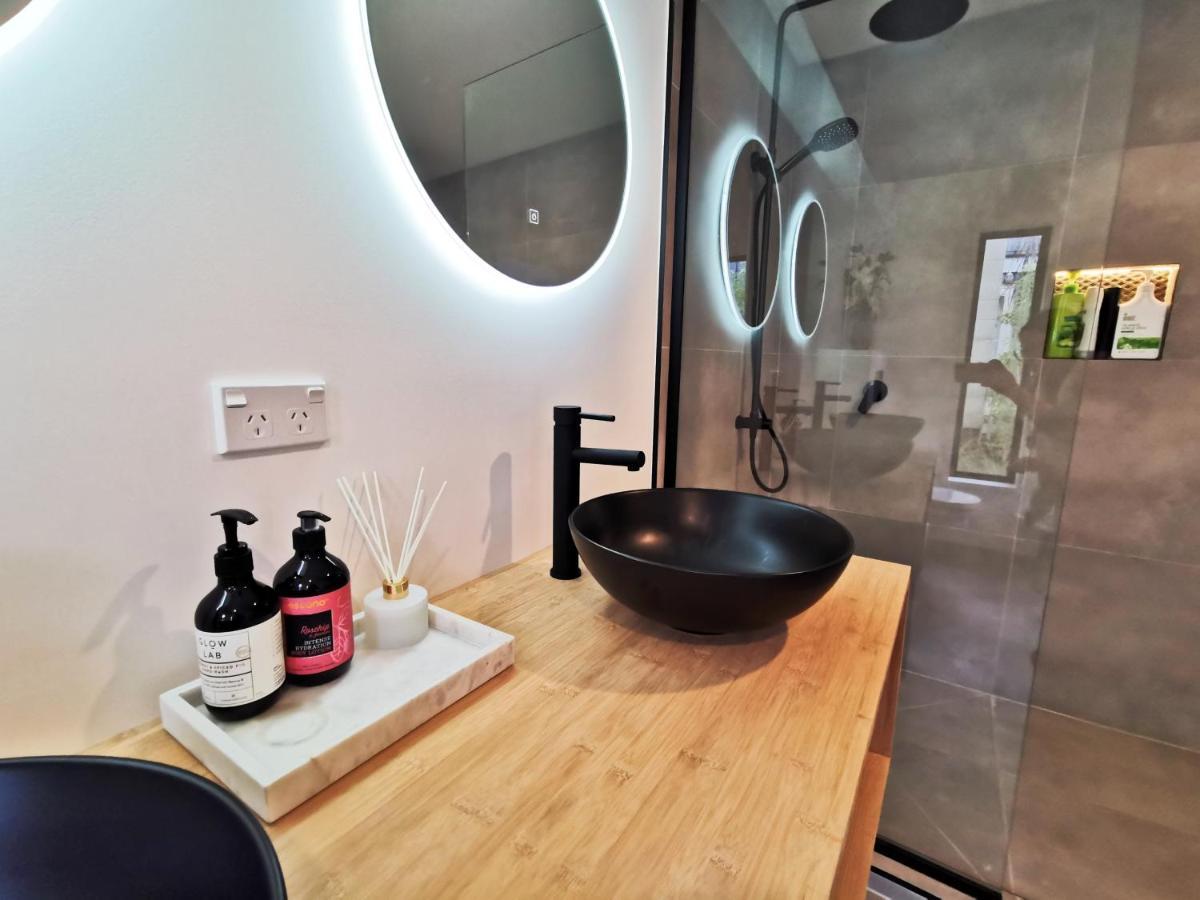 Lakeview Home-5mins To Town Holiday home