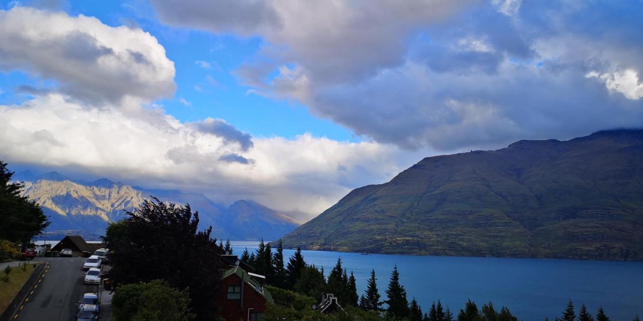 Holiday home Lakeview Home-5mins To Town *